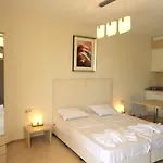 Menada Grand Apartament *