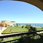 Menada Grand Aheloi