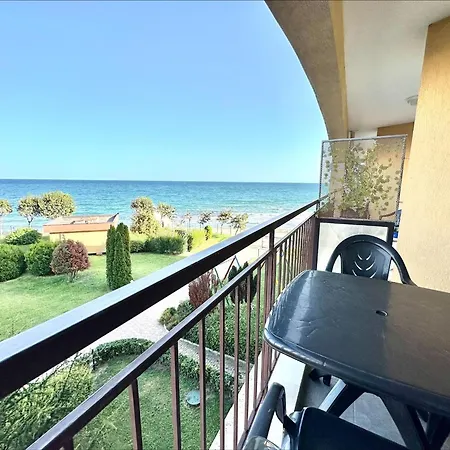 Menada Grand Апартаменты Ахелой