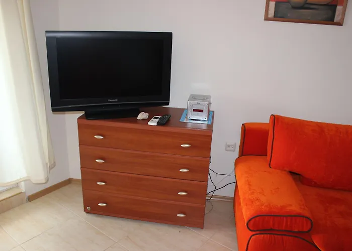 Menada Grand Ахелой