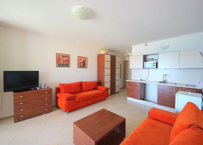 Menada Grand * Ахелой