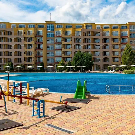 Menada Grand Apartment *
