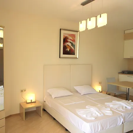 Menada Grand شقة *