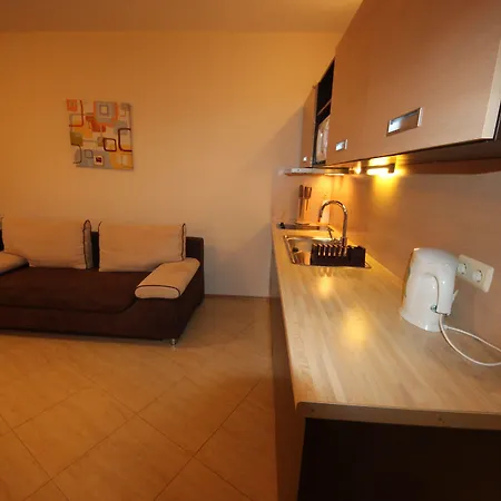 Menada Grand أهيلوي