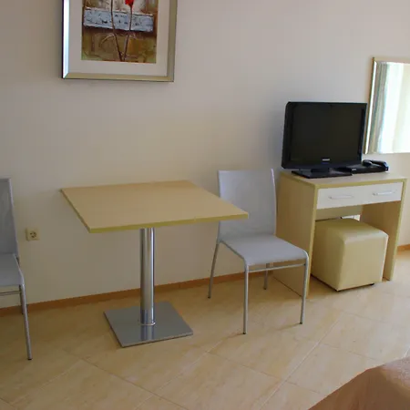 Menada Grand شقة *