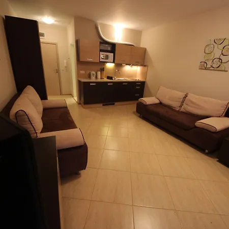 Menada Grand شقة *