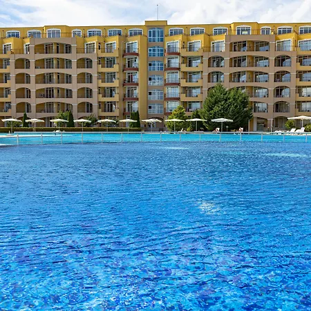 Menada Grand شقة أهيلوي