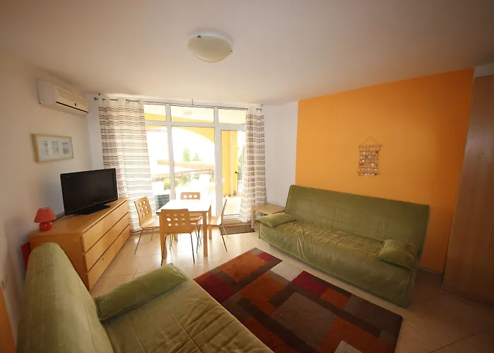 Menada Grand Διαμέρισμα Aheloy