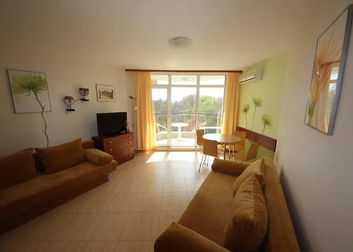 Διαμέρισμα Menada Grand